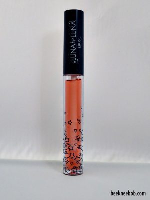 Luna By Luna lip oil in shade Queen
