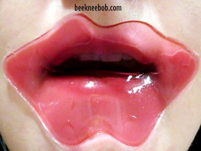 South Mane lip gel mask applied on lips