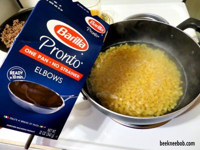 barilla pronto elbow pasta noodles in boiling water