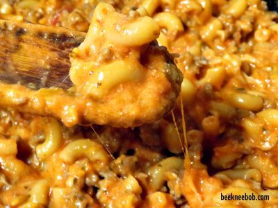 one pot ricotta pasta with elbow macaroni, sauce, and ricotta cheese